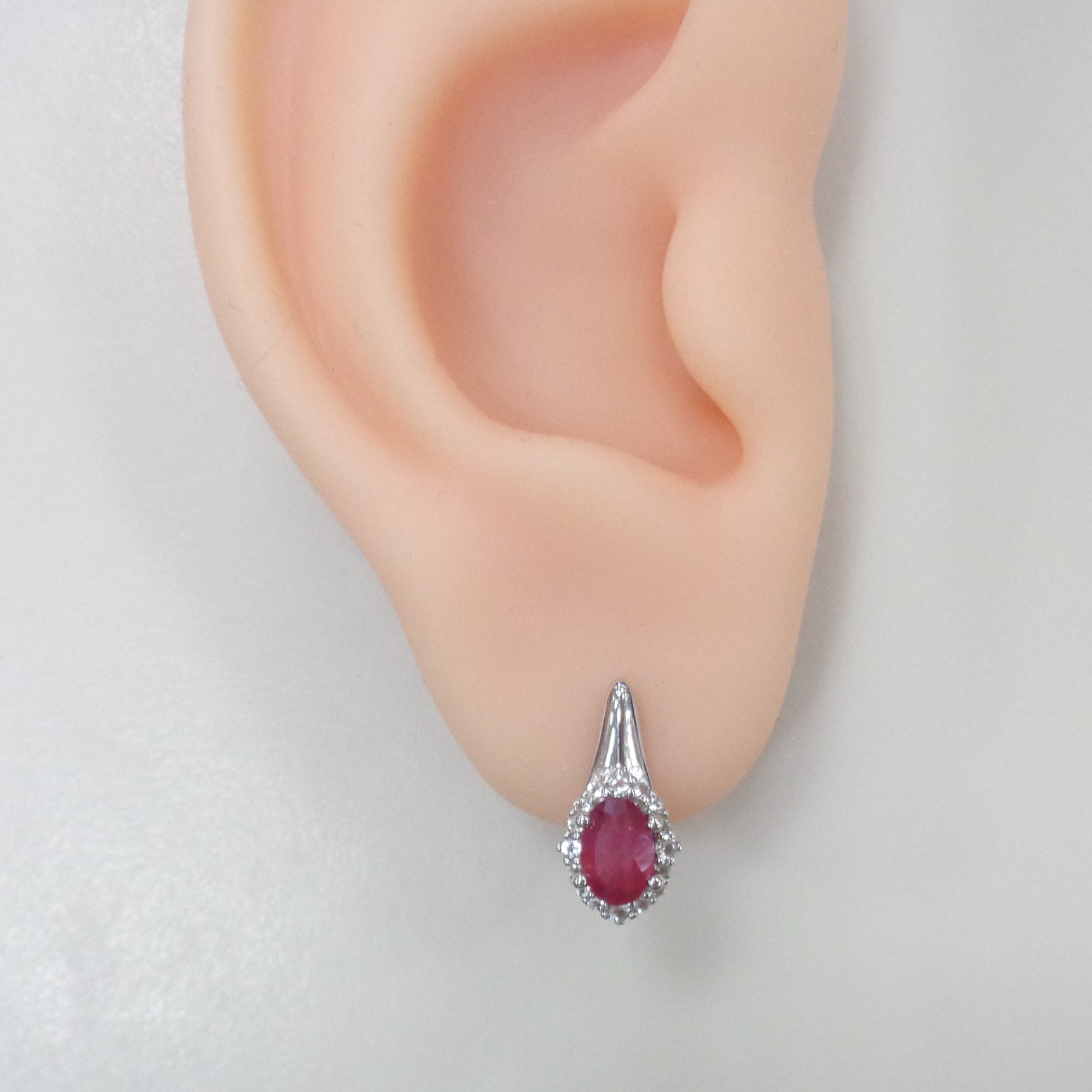 Серебряные серьги с рубинами